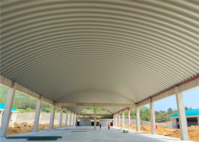 廣東汕尾無梁拱形屋頂車庫工程